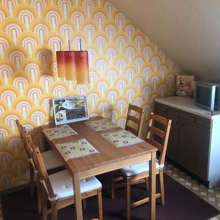 Ironico Homestay 4 Schlafzimmer Ferienwohnung 100 M2 Nahe Bostalsee Eisen  Εξωτερικό φωτογραφία